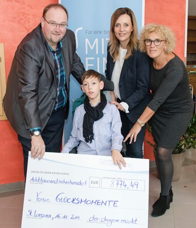 8.774 Euro für Verein Glücksmomente